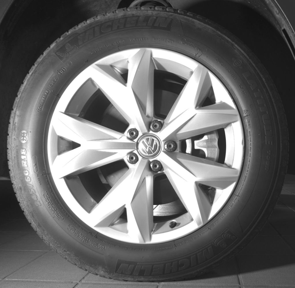 Used 2018 Volkswagen Atlas SEL FWD image 11