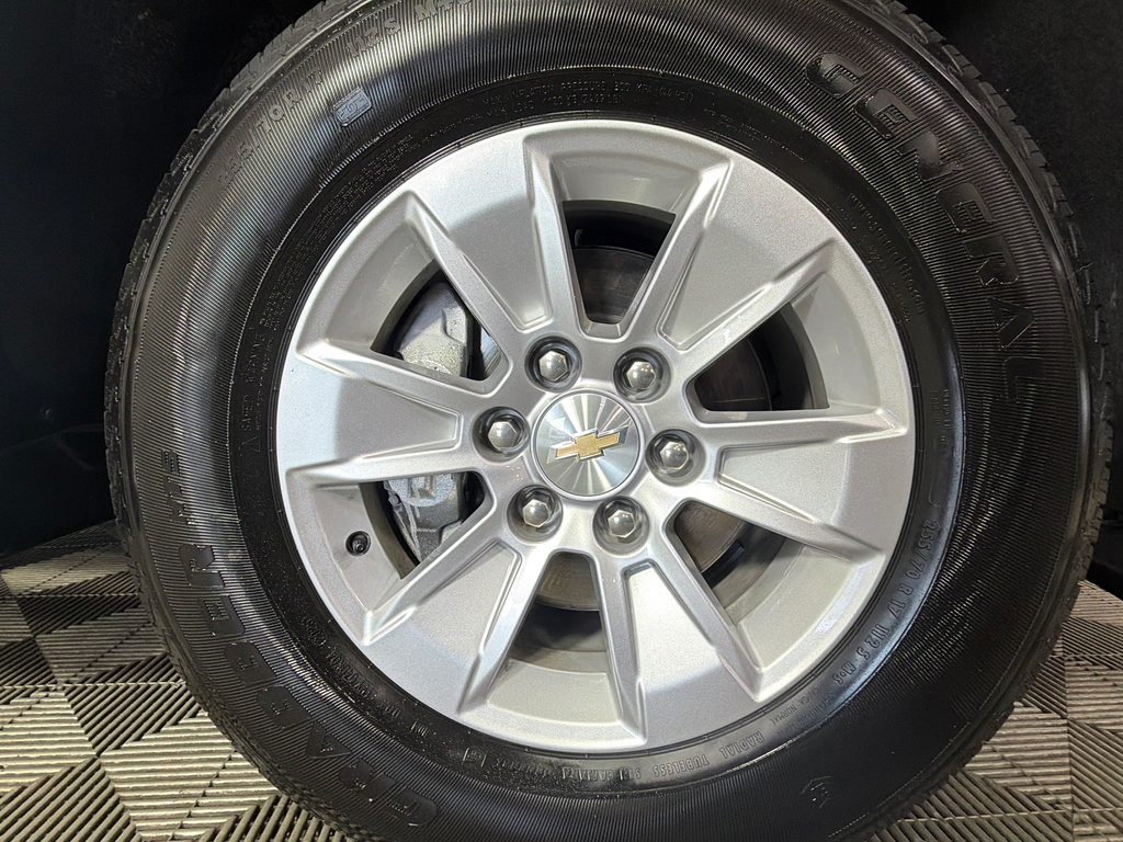 Used 2025 Chevrolet Silverado 1500 W/T RWD image 33
