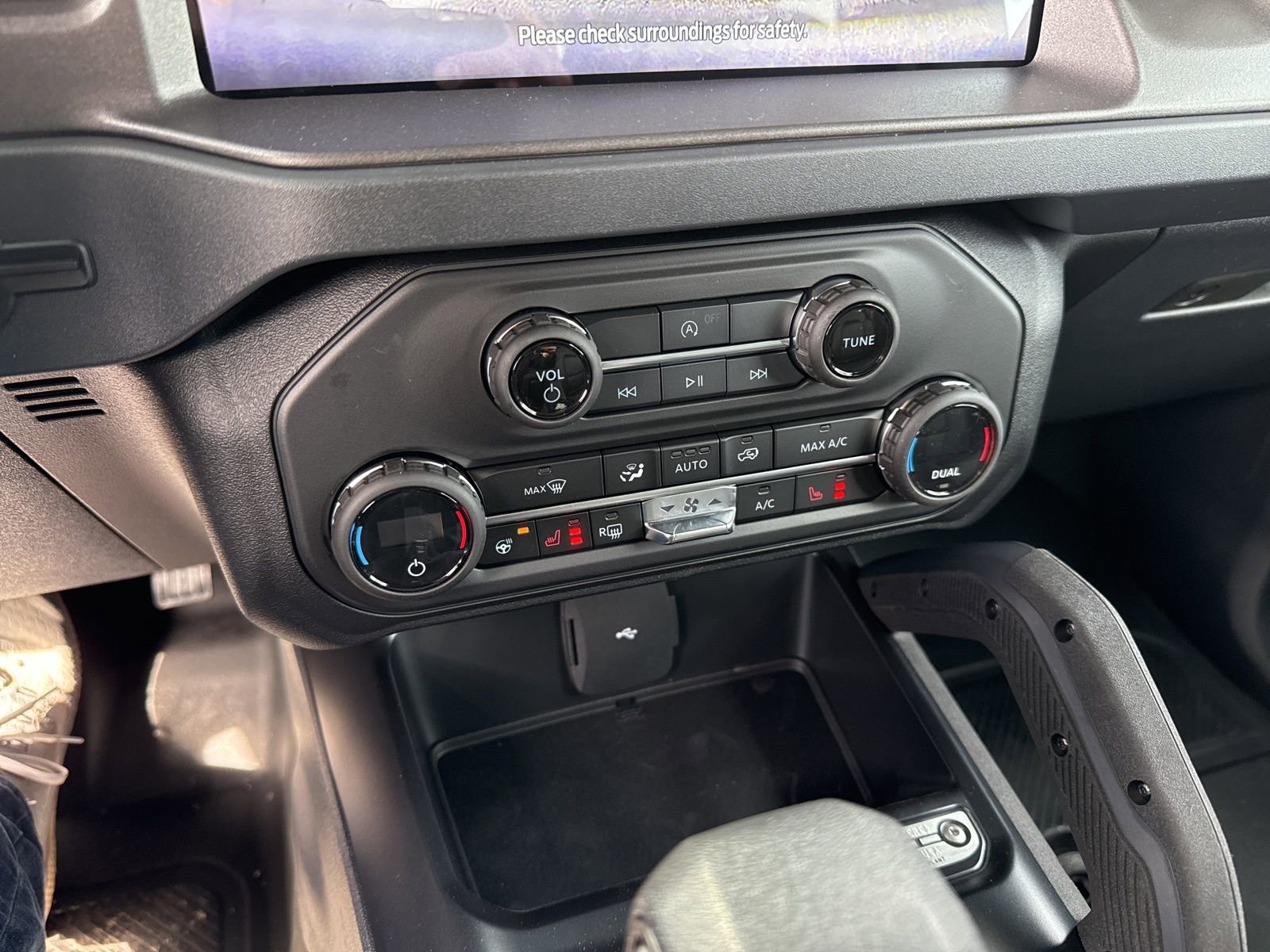 New 2026 Ford Bronco Badlands image 23