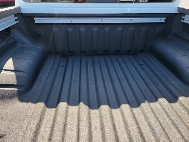 New 2025 Nissan Frontier SV w/ SV Convenience Package image 18