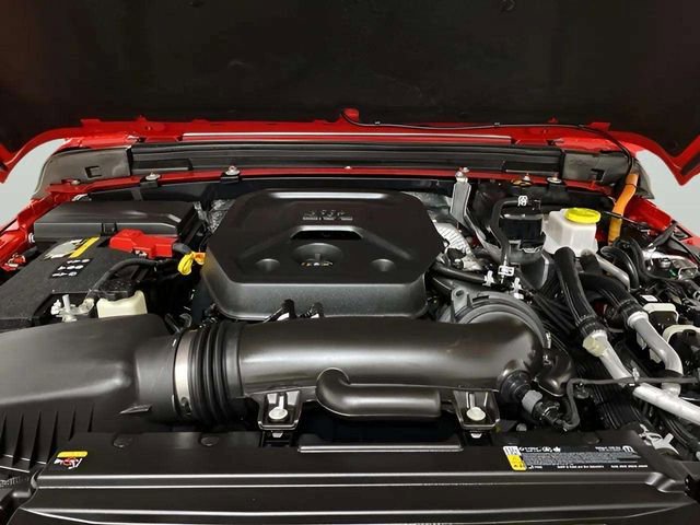 Used 2025 Jeep Wrangler Unlimited Sahara w/ Safety Group image 89