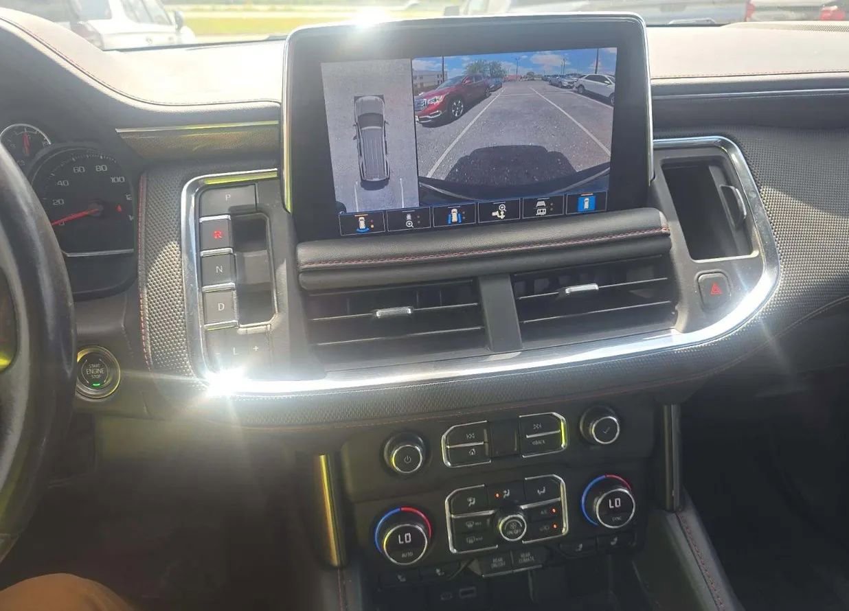 Used 2021 Chevrolet Suburban RST w/ Luxury Package image 44