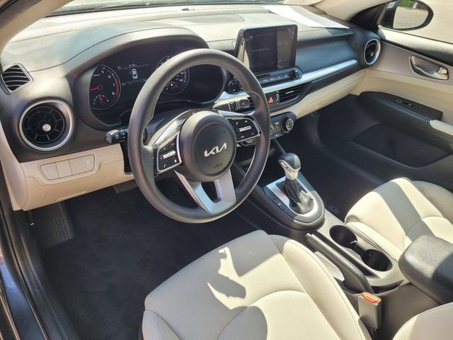 Used 2022 Kia Forte LXS image 7