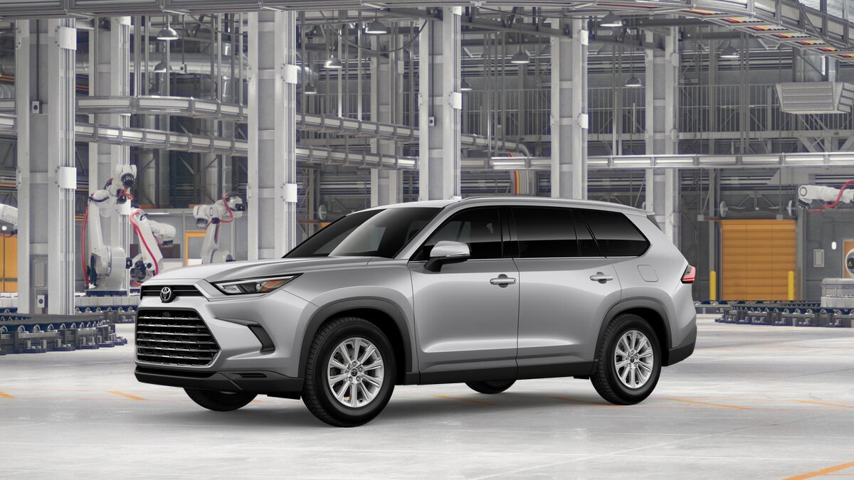 New 2026 Toyota Grand Highlander XLE FWD image 2