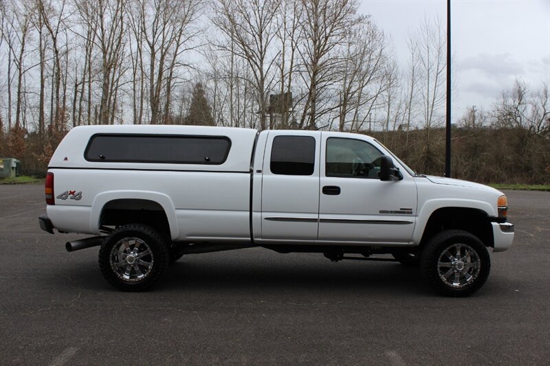 Used 2003 GMC Sierra 2500 SLE w/ Skid Plate Package AWD/4WD image 5