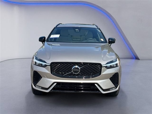 Used 2026 Volvo XC60 B5 Core w/ Climate Package AWD/4WD image 6
