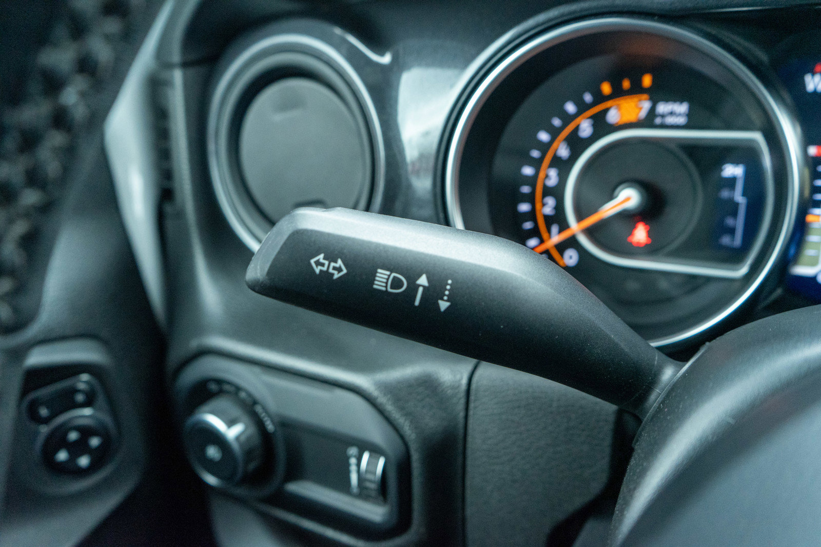 Used 2023 Jeep Wrangler Unlimited Sport image 25