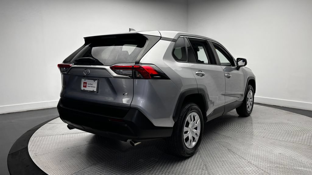 Used 2023 Toyota RAV4 LE FWD image 38