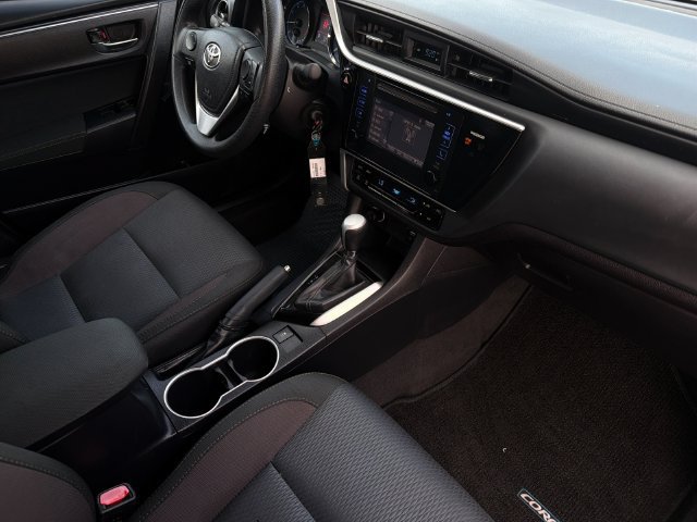 Used 2017 Toyota Corolla LE FWD image 16