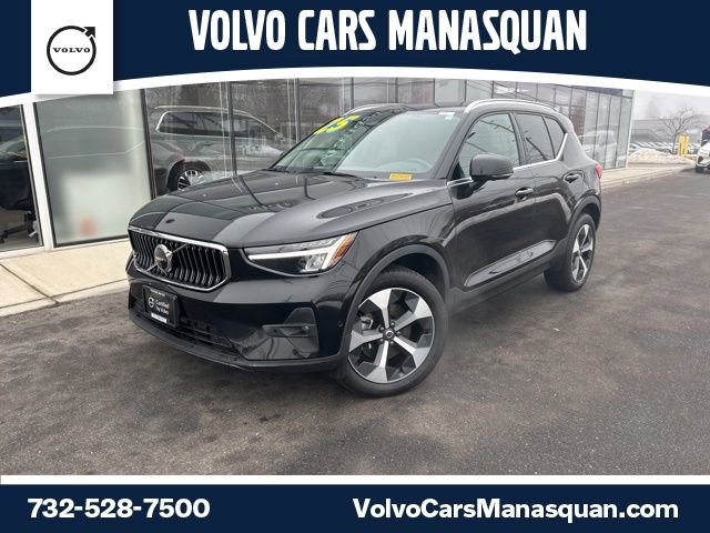 Certified 2025 Volvo XC40 B5 Plus