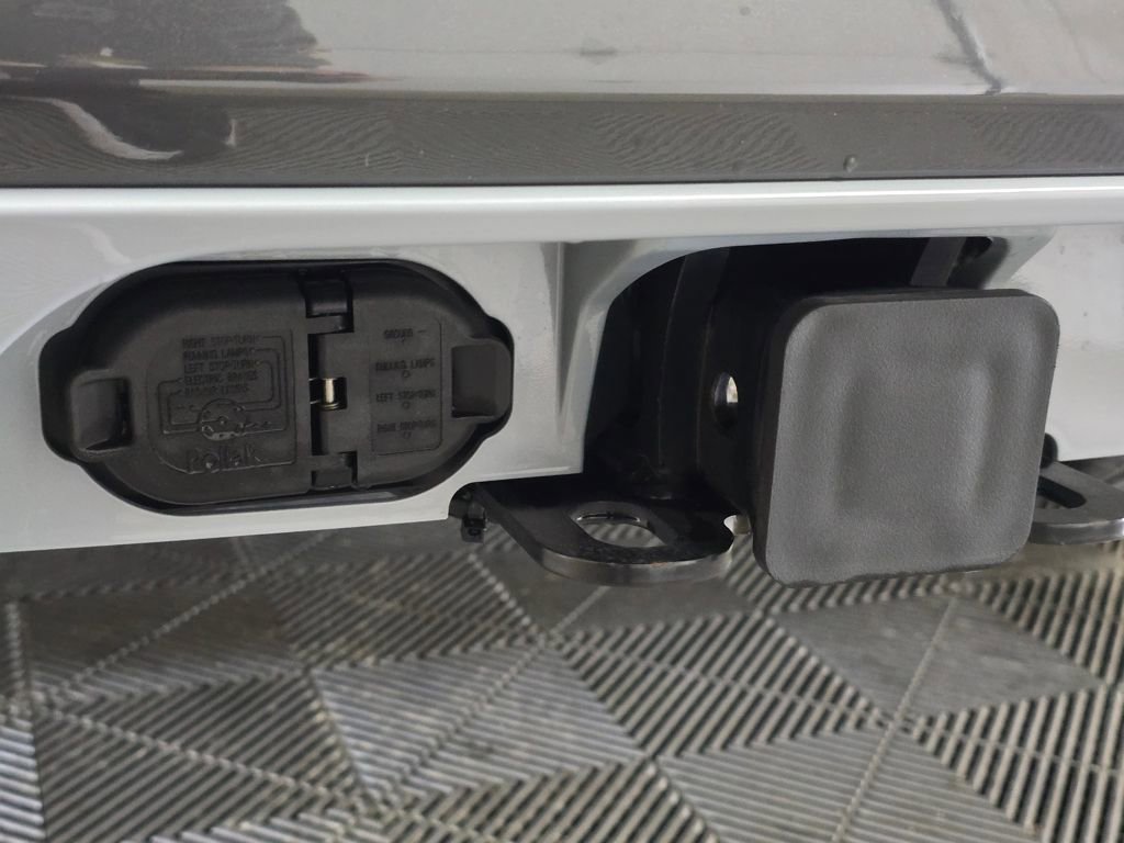 Certified 2025 BMW X5 xDrive40i w/ Executive Package image 13