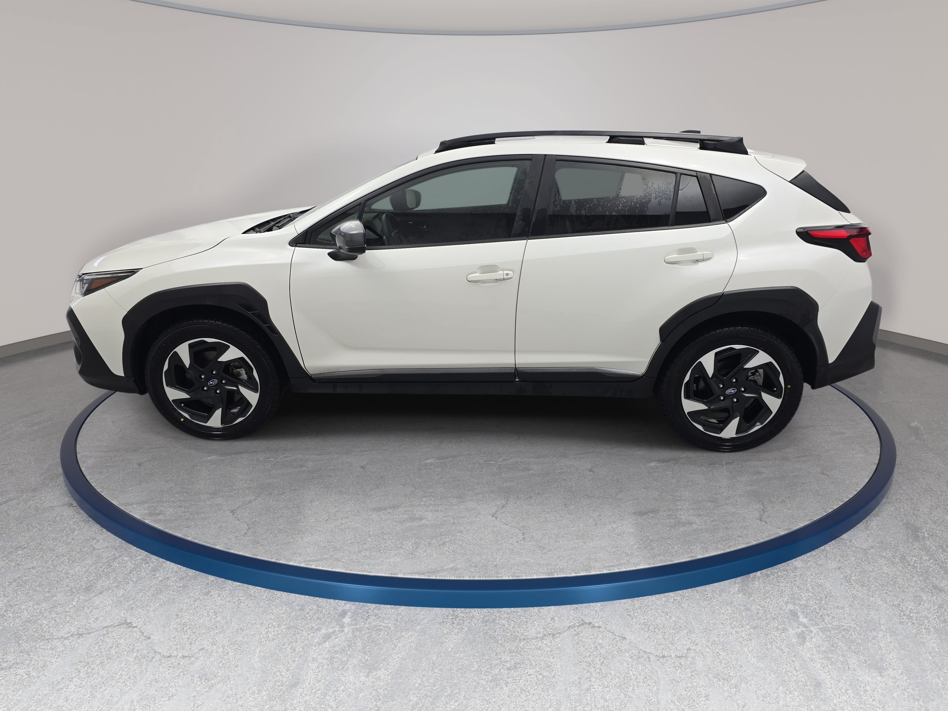 Used 2024 Subaru Crosstrek 2.5i Limited w/ Crosstrek Mirror Package AWD/4WD image 8