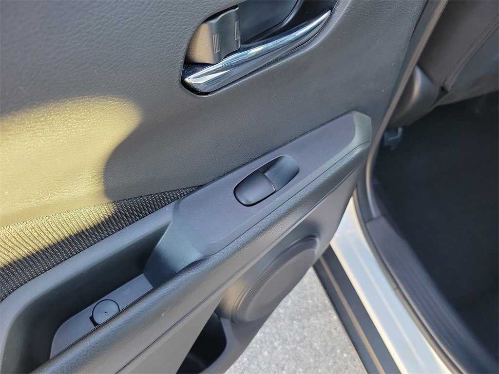 Certified 2021 Nissan Kicks SV image 12