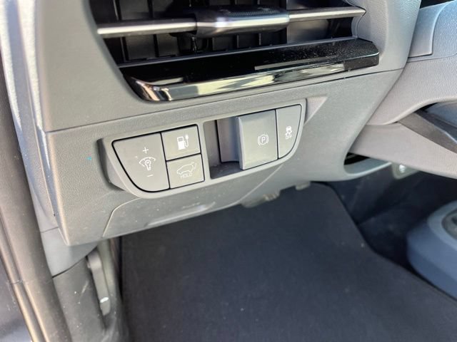 Used 2023 Kia EV6 Wind w/ Wind Technology Package AWD/4WD image 17