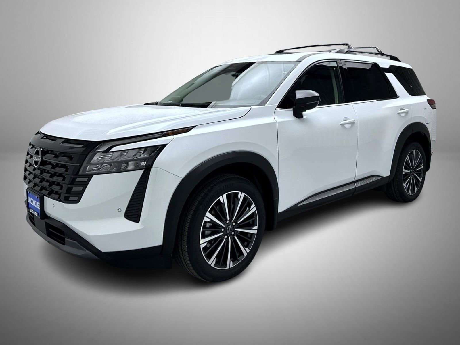 New 2026 Nissan Pathfinder Platinum image 1