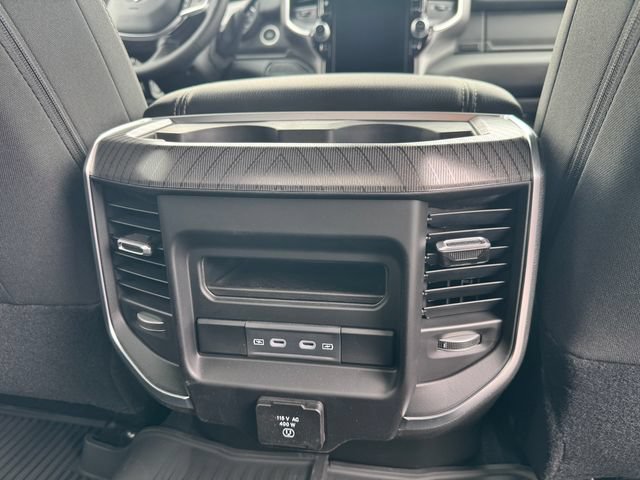 New 2026 RAM 2500 Big Horn AWD/4WD image 32