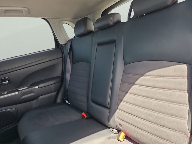 Used 2024 Mitsubishi Outlander Sport SE image 6