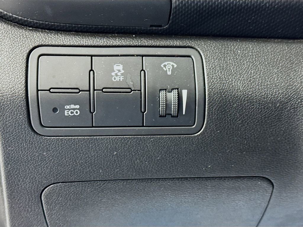 Used 2014 Hyundai Accent GS image 11