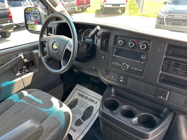 Used 2017 Chevrolet Express 2500 RWD image 36