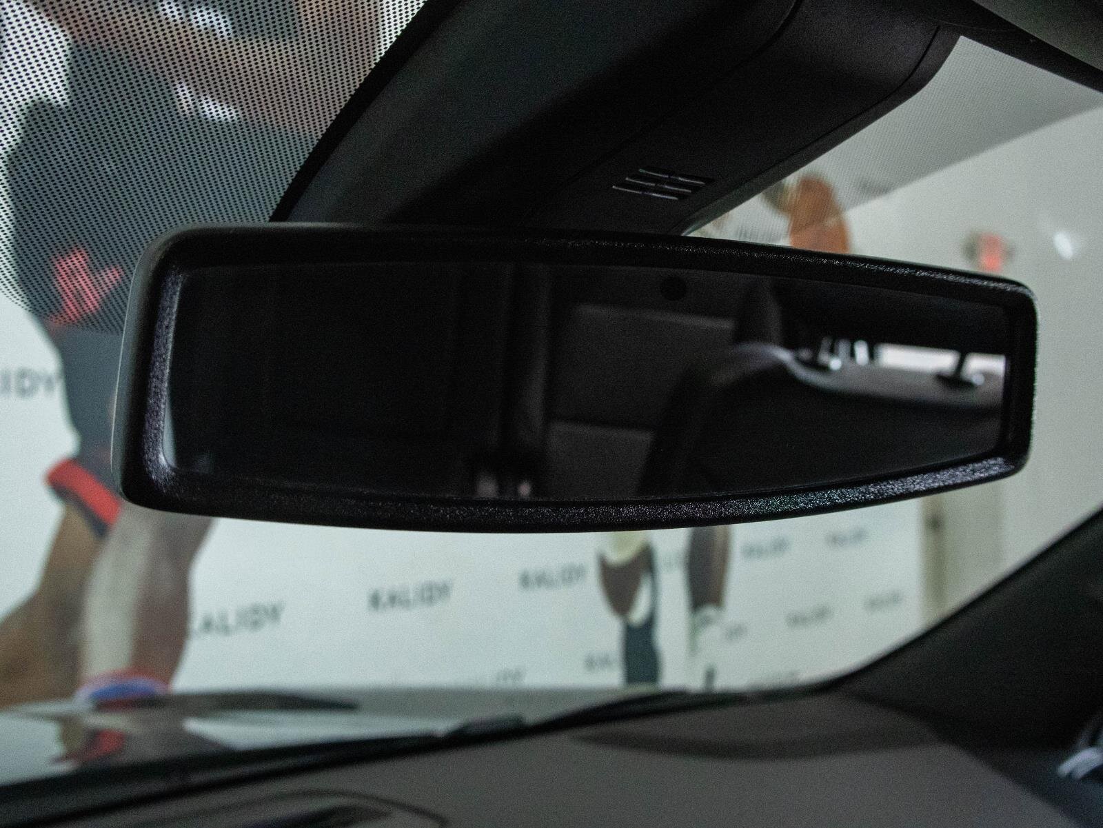 Used 2021 Chevrolet Tahoe Z71 w/ Luxury Package image 12