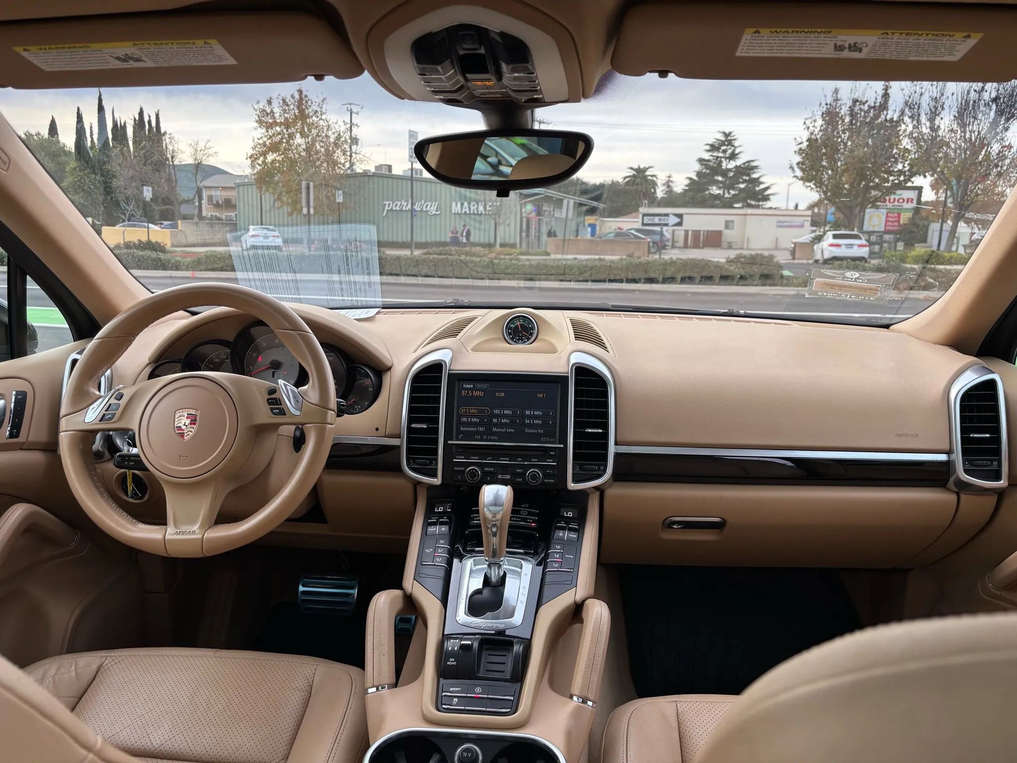 Used 2014 Porsche Cayenne S image 2