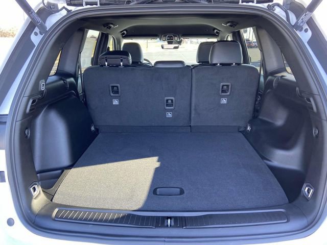 New 2025 Jeep Grand Cherokee Altitude image 10