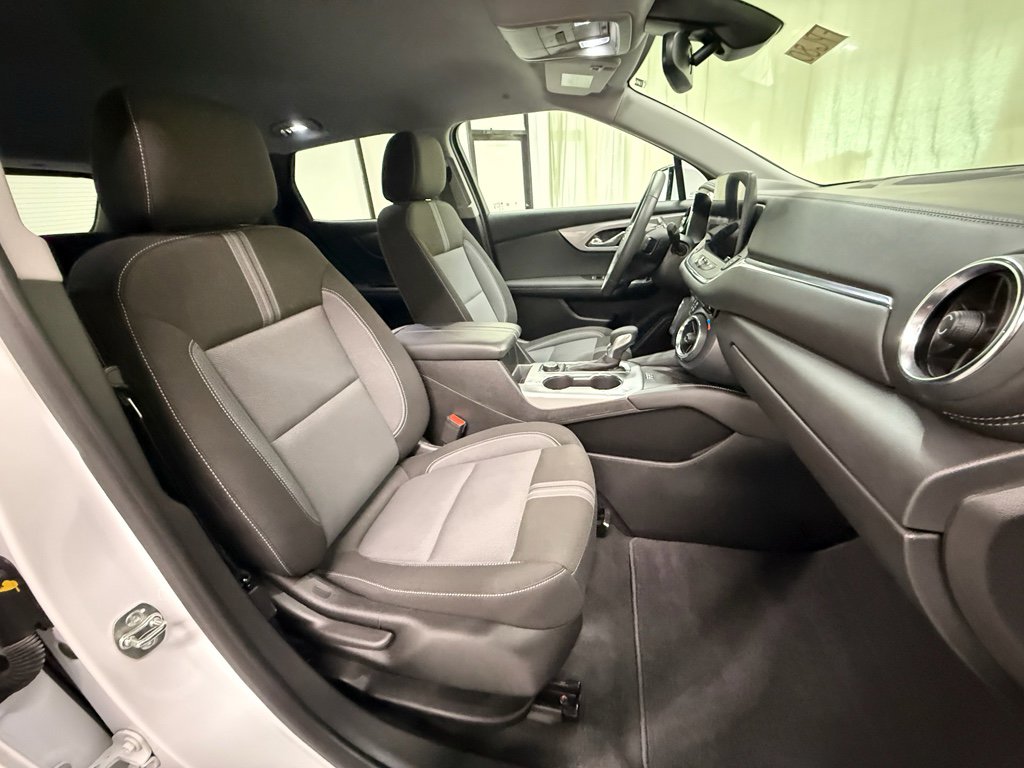 Certified 2024 Chevrolet Blazer LT w/ Convenience Package image 28
