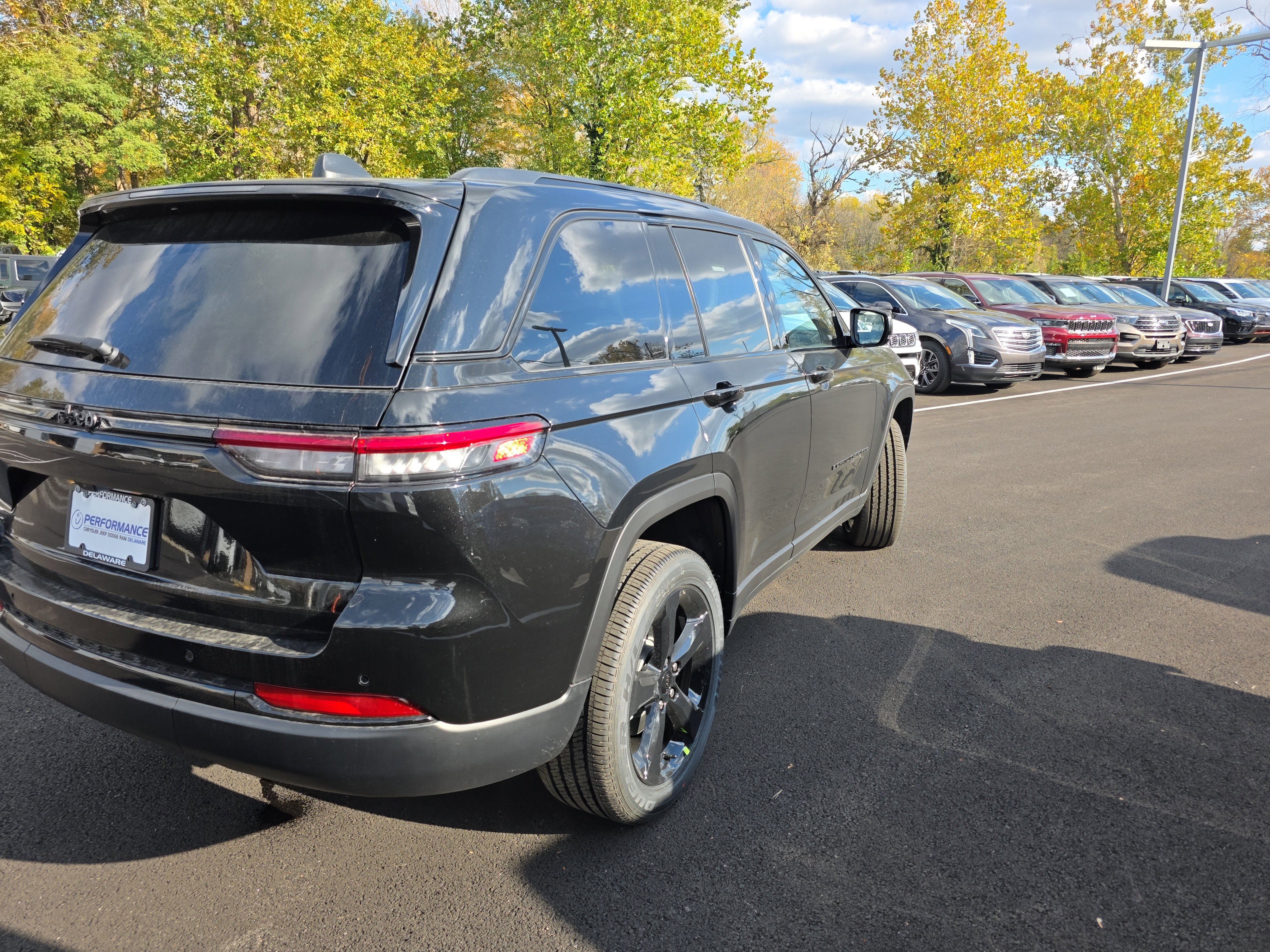 New 2025 Jeep Grand Cherokee Altitude image 22