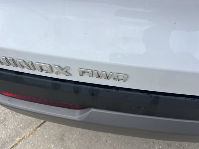 Used 2025 Chevrolet Equinox LT AWD/4WD image 7