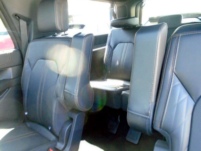 New 2024 Ford Expedition Max Platinum image 9
