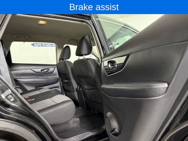 Used 2018 Nissan Rogue S image 16