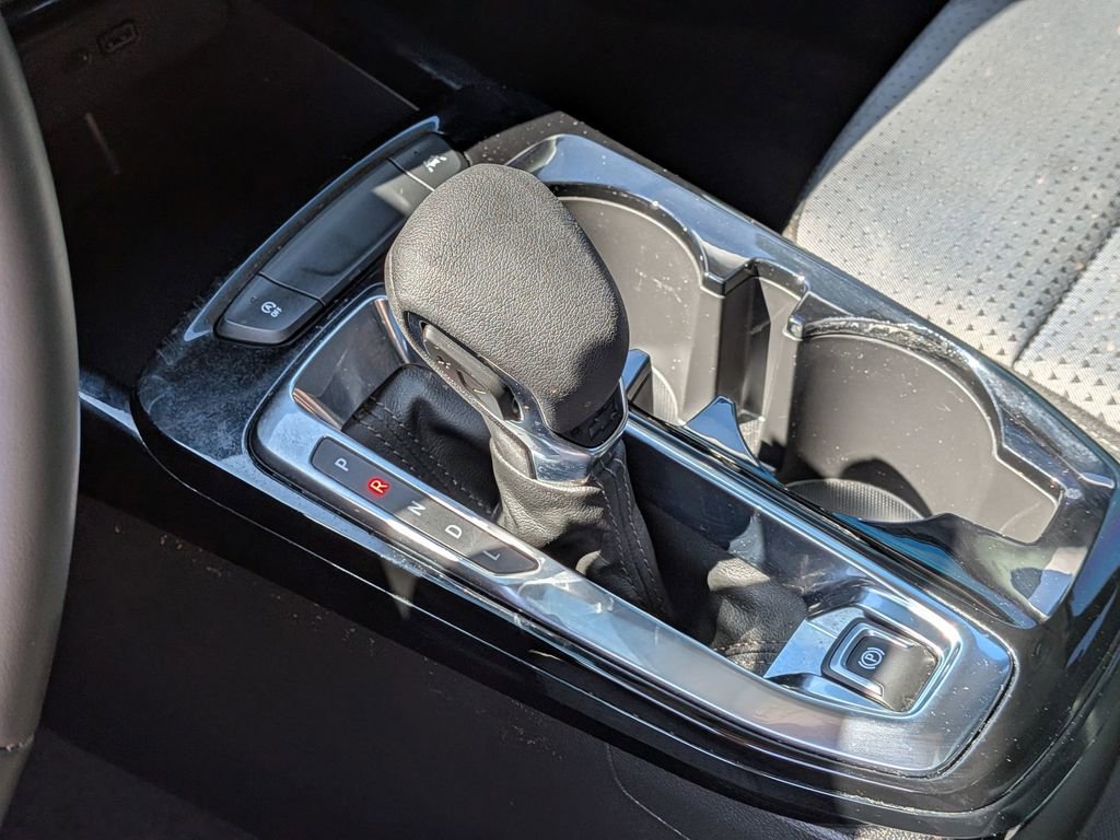 Used 2025 Chevrolet Trax LT w/ Driver Confidence Package FWD image 19