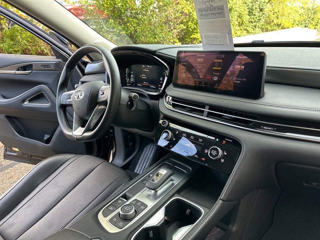 Certified 2025 INFINITI QX60 Luxe w/ Vision Package image 31
