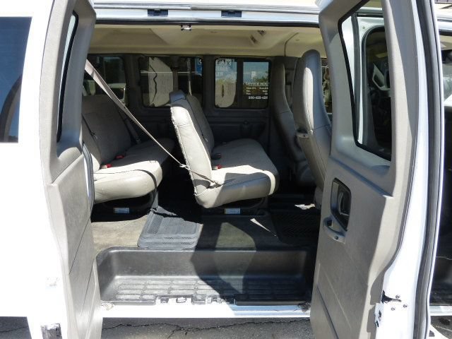 Used 2019 Chevrolet Express 3500 LT w/ LT Preferred Equipment Group RWD image 17