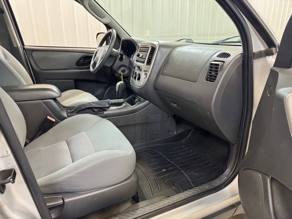 Used 2007 Ford Escape XLT FWD image 25