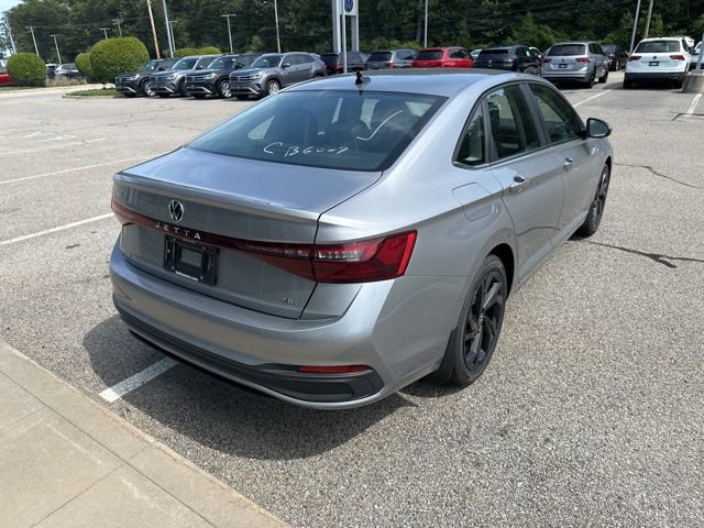 New 2025 Volkswagen Jetta SE image 7