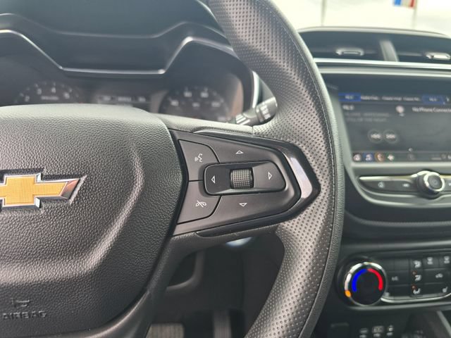 Used 2023 Chevrolet TrailBlazer LT FWD image 26