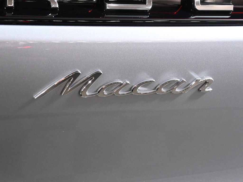 New 2026 Porsche Macan AWD/4WD image 42