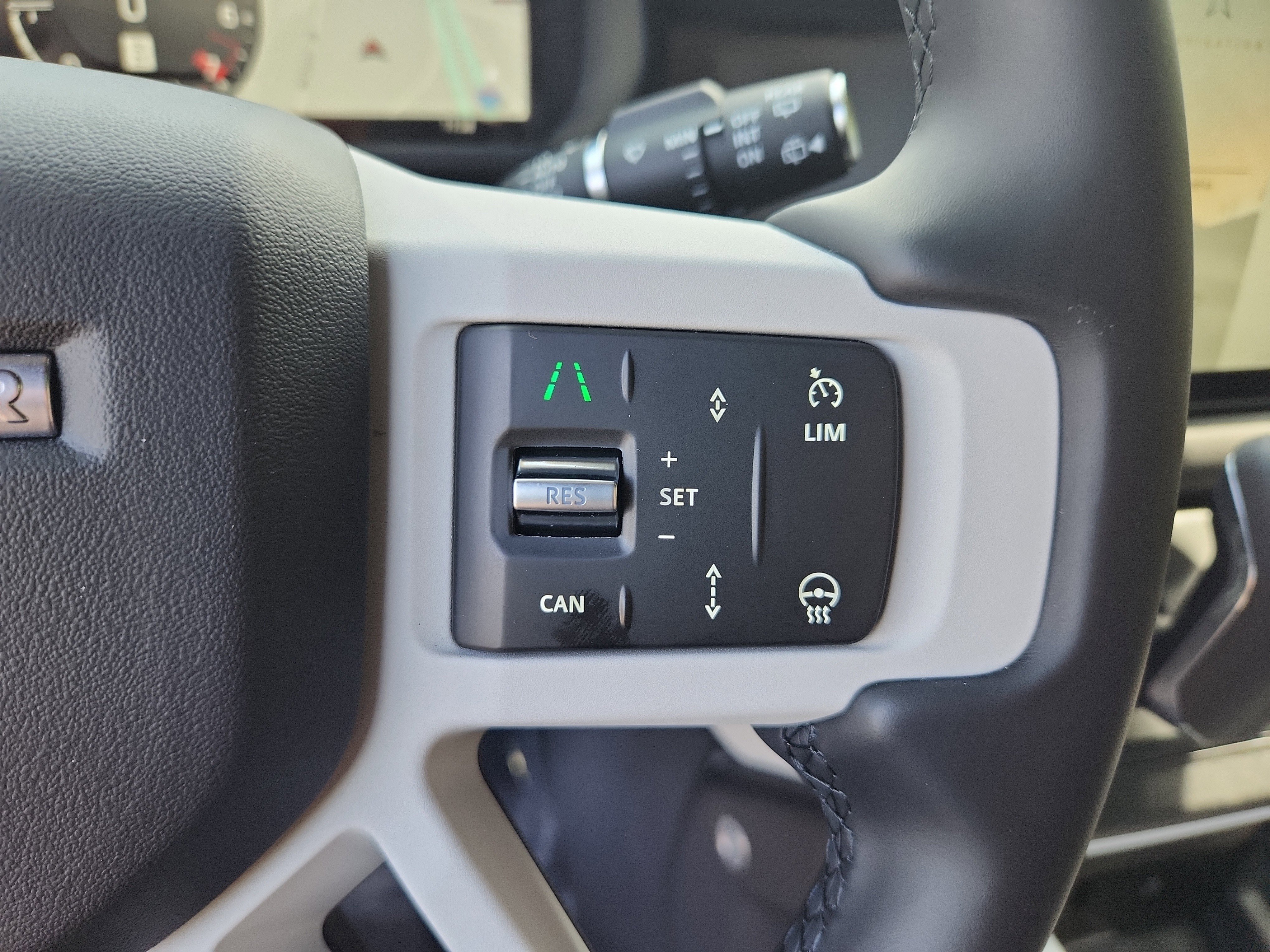 Used 2025 Land Rover Defender 130 S image 18