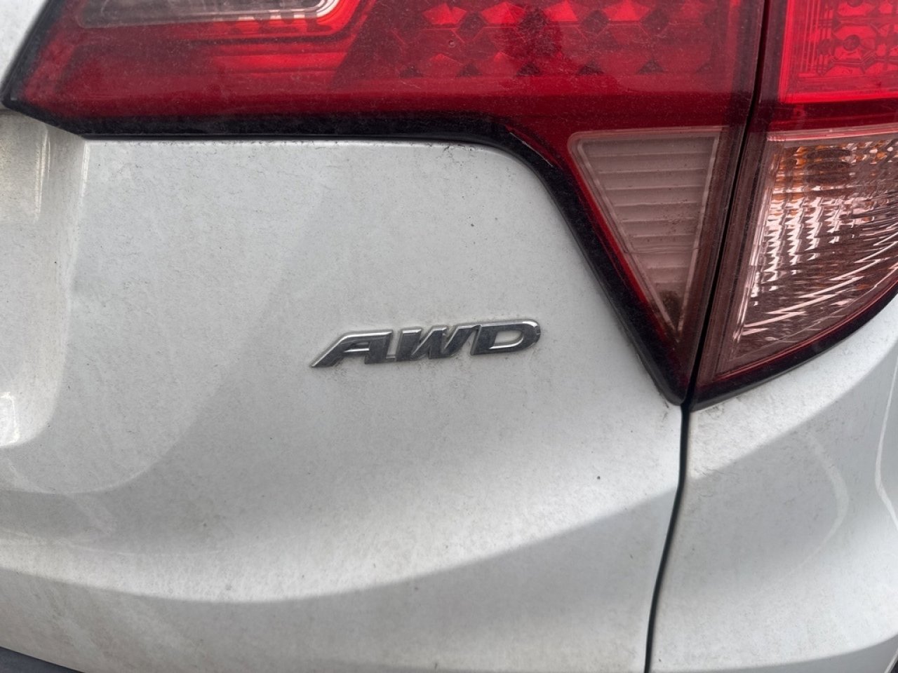 Used 2016 Honda HR-V LX image 5