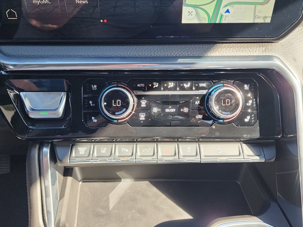 New 2026 GMC Sierra 2500 Denali w/ Denali Reserve Package image 32