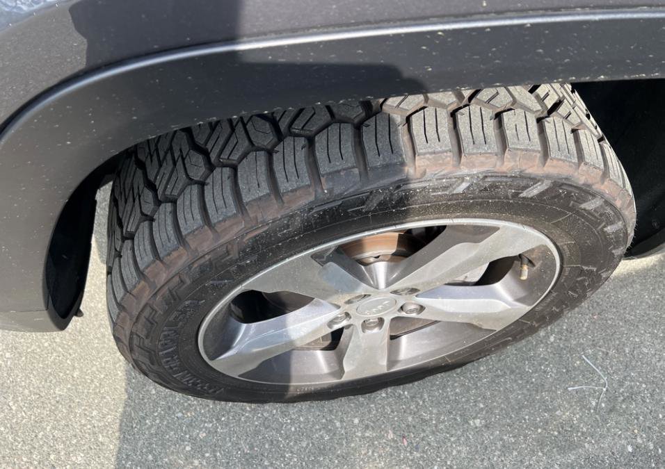 Used 2021 Jeep Grand Cherokee L Limited image 2