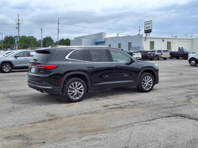 Used 2025 Buick Enclave Preferred AWD/4WD image 23