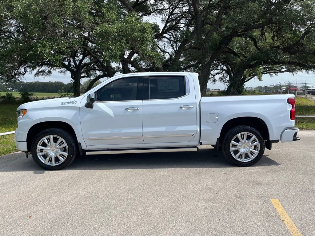 New 2026 Chevrolet Silverado 1500 High Country AWD/4WD image 8