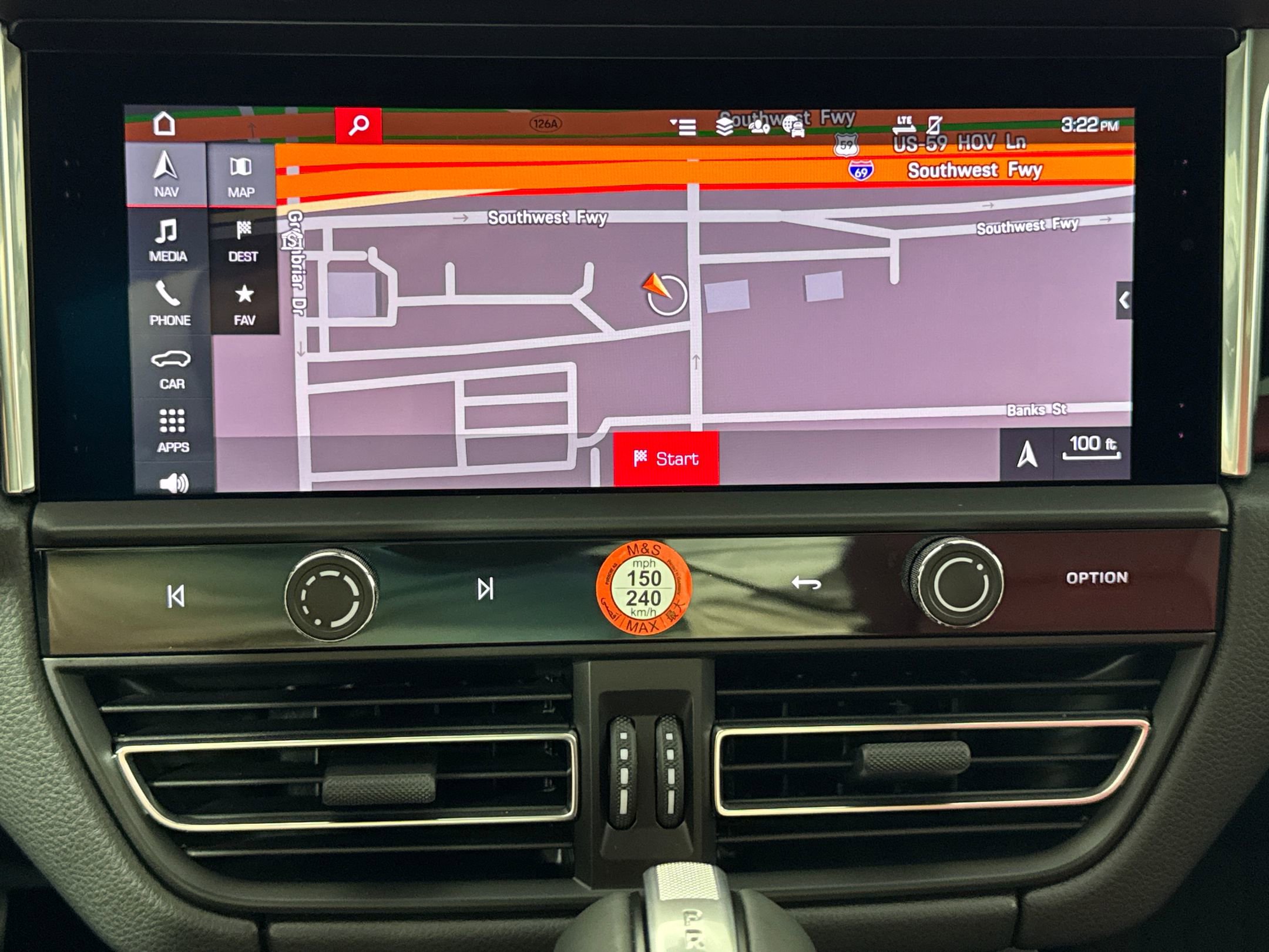 Certified 2026 Porsche Macan image 17