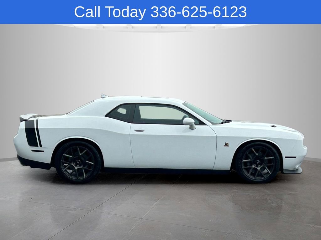 Used 2016 Dodge Challenger R/T Scat Pack w/ Leather Interior Group RWD image 6