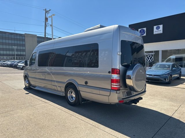 Used 2017 Mercedes-Benz Sprinter 3500 image 3