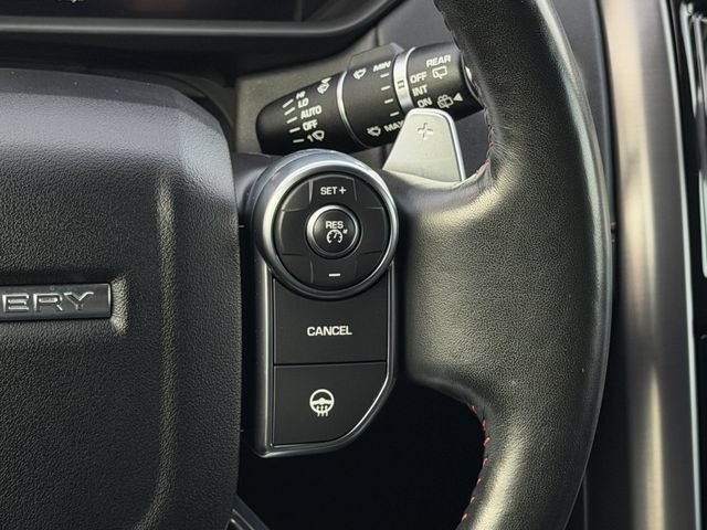 Used 2018 Land Rover Discovery HSE AWD/4WD image 16