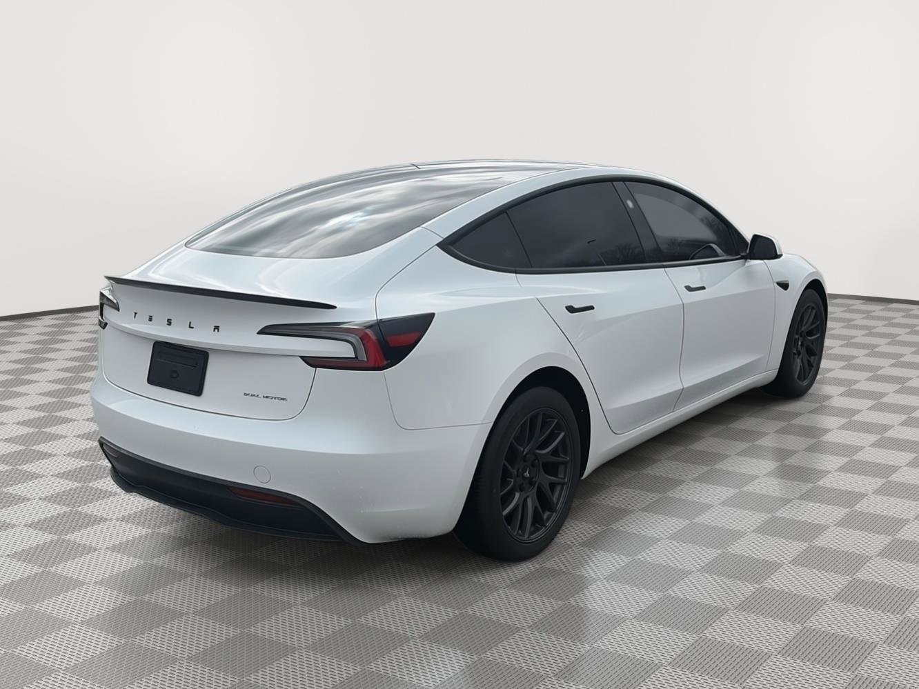 Used 2025 Tesla Model 3 Long Range image 8