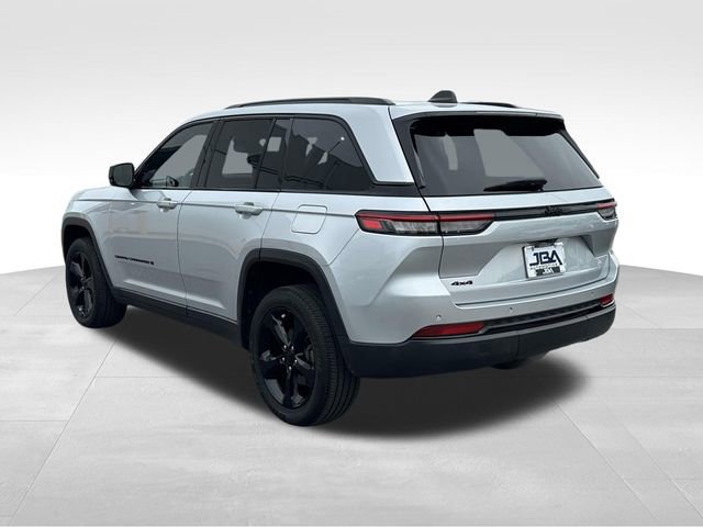 Used 2022 Jeep Grand Cherokee Altitude image 26